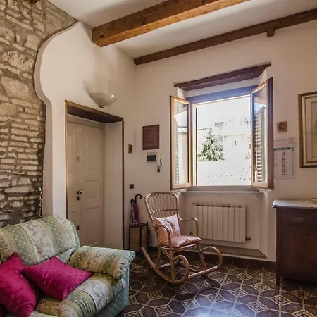 公寓 La Casa Di Stefania 佩萨罗