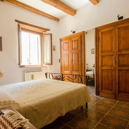 La Casa Di Stefania * 佩萨罗
